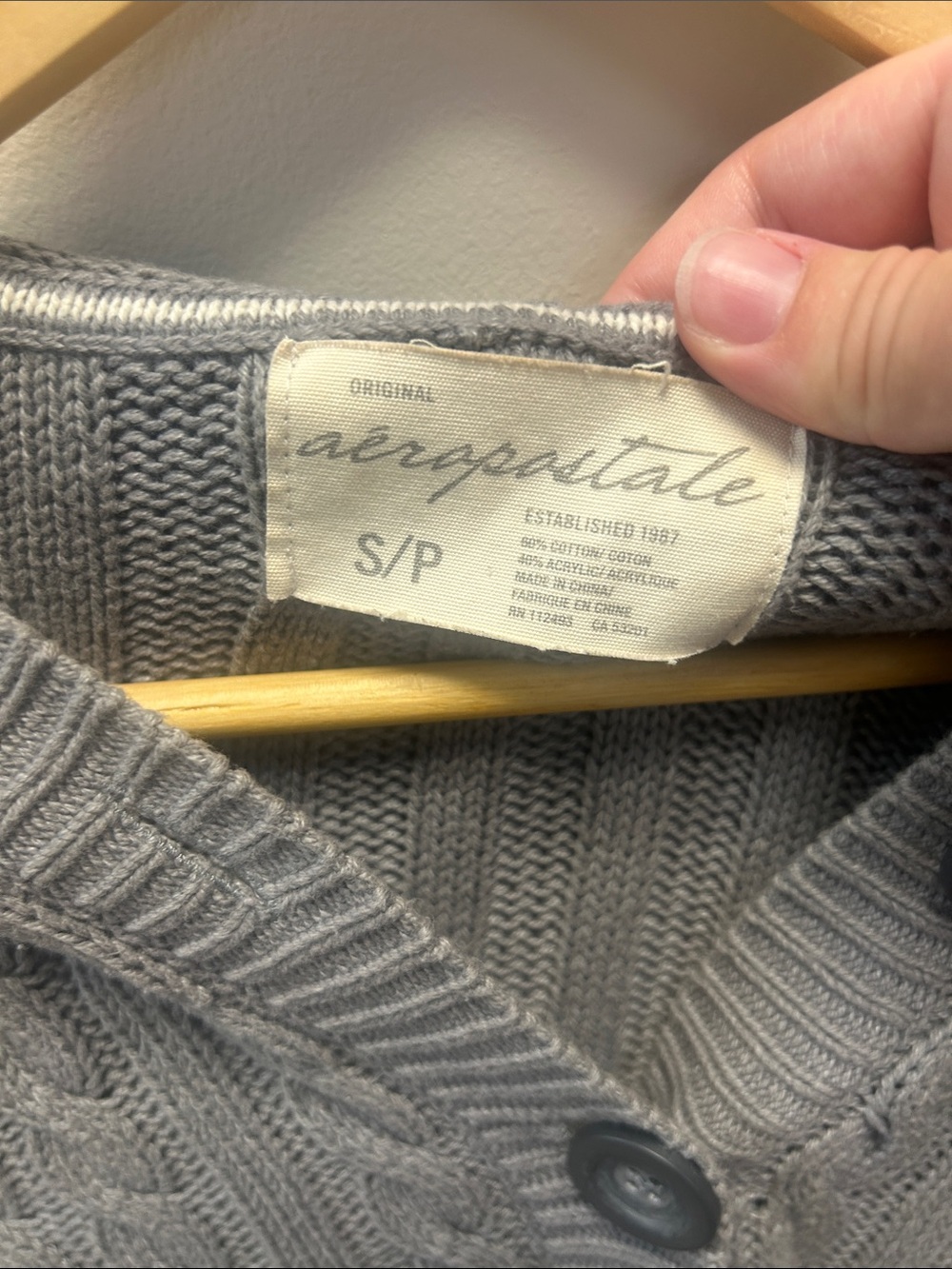 Aeropostale Y2Gray Cable Knit V-Neck Sweater with Button Detail - Picture 2 of 7
